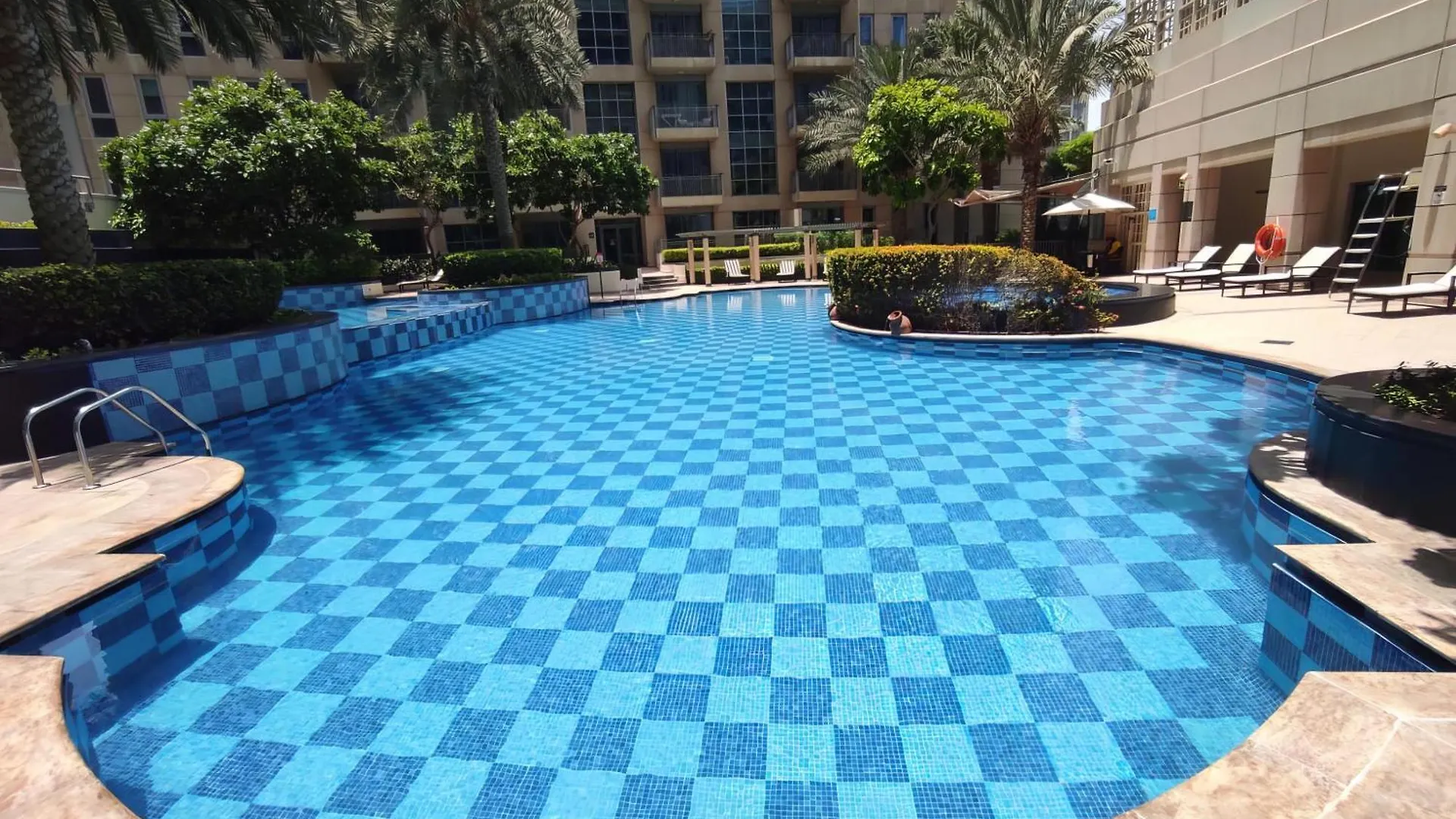 Luxbnb Standpoint Tower Blvd Views Apartment Dubai United Arab Emirates